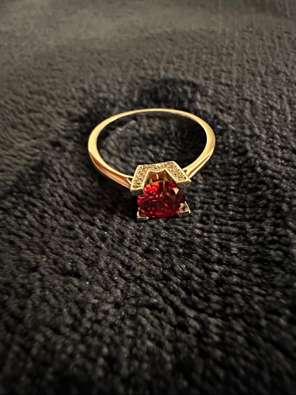 Moissanite GRA Silver Ring with Pink-Red Gemstone Size 8